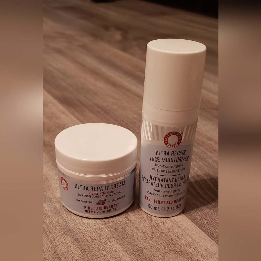 (New) first aid beauty ultra repair moisture and ultra repair cream bundle!